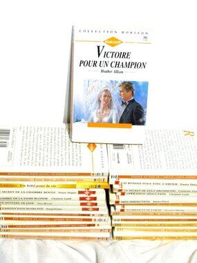 Lot 25 Livres Books Harlequin Collection Horizon Romance Vintage 80s French #1